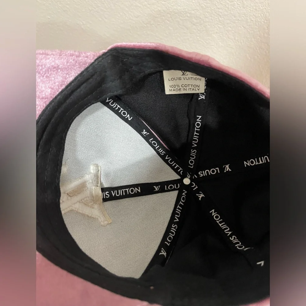 L V monogrammed hat - ROSÈ - Picture 4 of 4